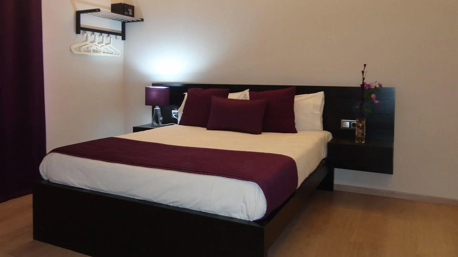 Konukevi Brustar Gotic-Centric Otel Barselona